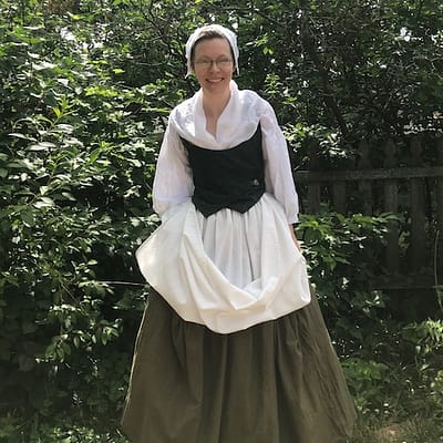 Outlander Cosplay: Adding 18th Century Accessories